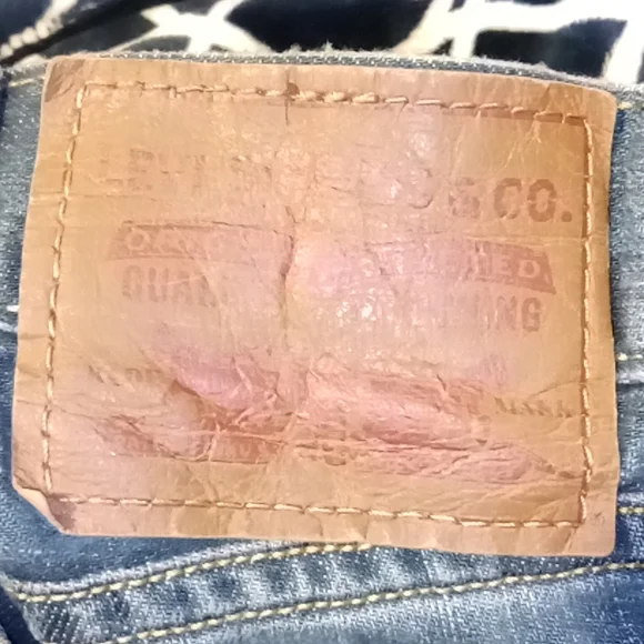 LEVI'S 38-32 DENEM